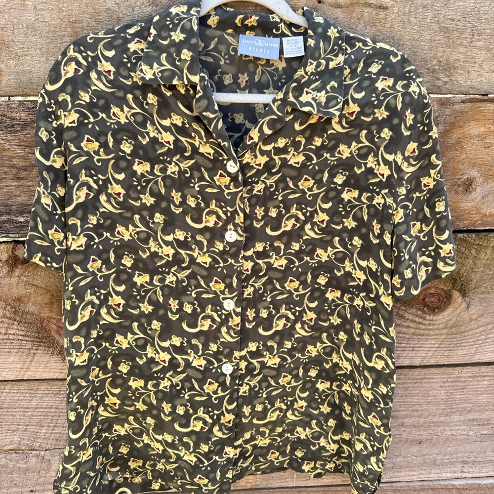 Vintage women’s silk floral blouse